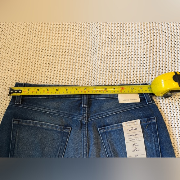 Current/Elliot Midrise Escapade Denim Shorts Jean Cutoff Sz 26 Style CE2001FCN10 - Picture 4 of 6